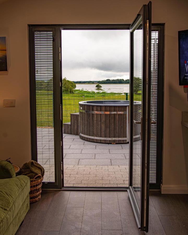 Lough Beg Glamping Hotel Newferry Eksteriør billede