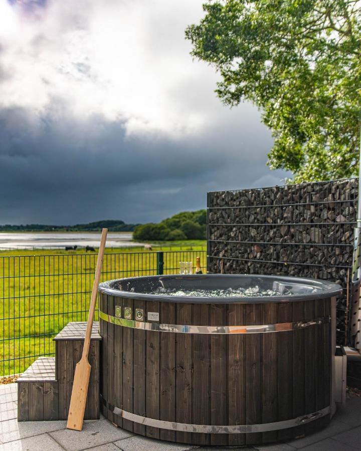 Lough Beg Glamping Hotel Newferry Eksteriør billede